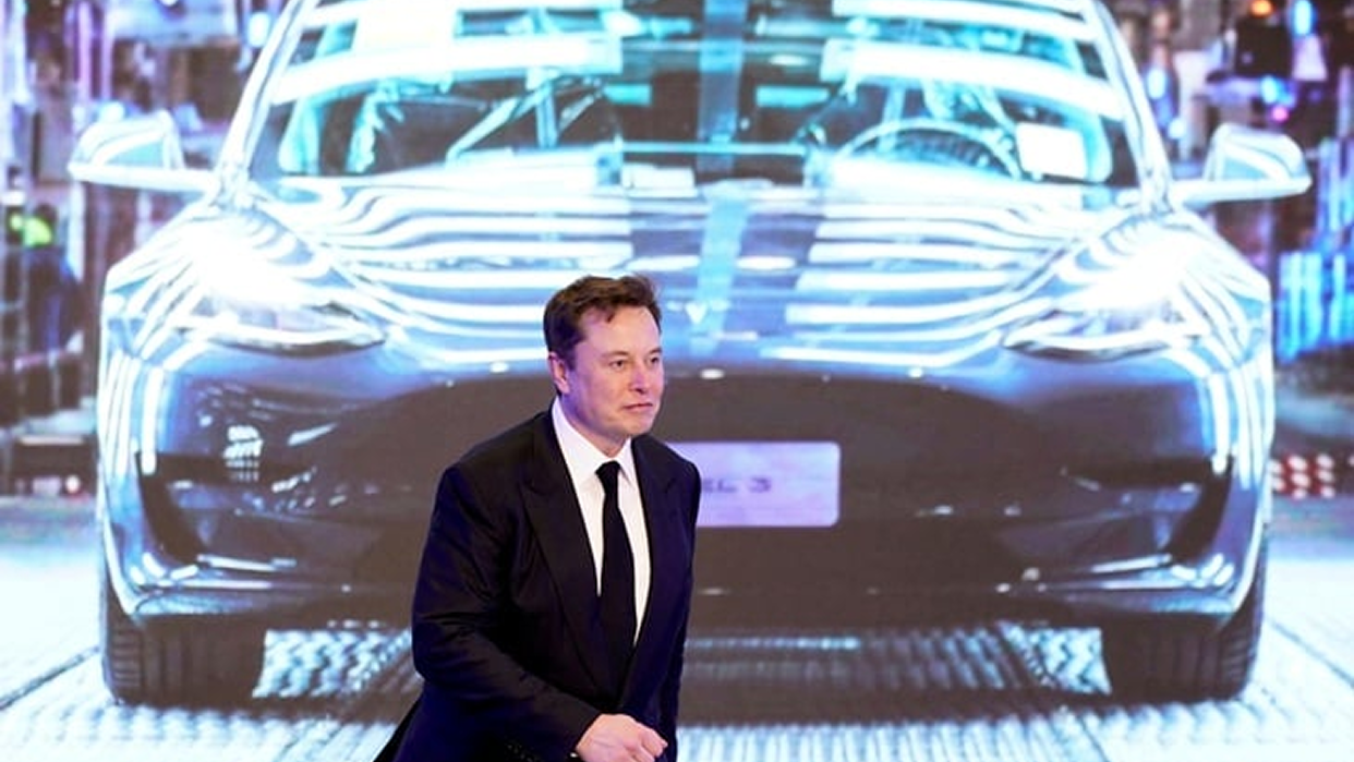 Tecnología Elon Musk podría ganar hasta 1 billón de dólares con Tesla